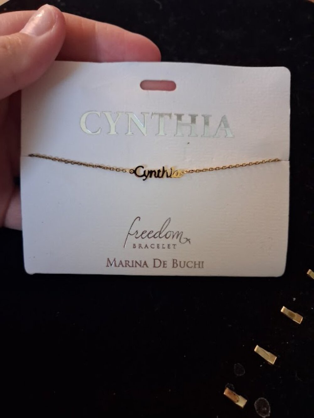 "Cynthia" name necklace